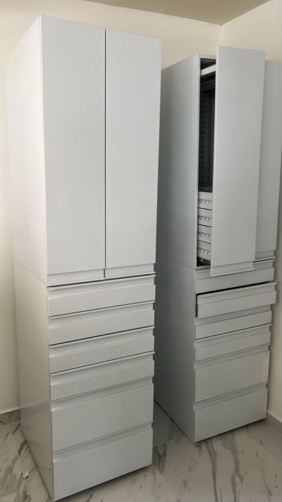 columna-para-medicamentos-torre-gavetera-torre-para-medicamentos-drogueria-farmacias-colombia