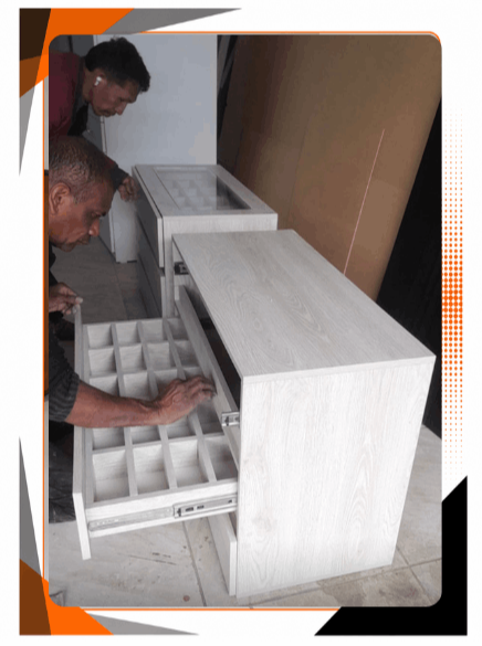 vitrinas-droguerias-tiendas-naturales-opticas-fabricante-torre-gavetera-muebles-para-droguerias-y-farmacias-autoservicio-minimarket-vitrinas