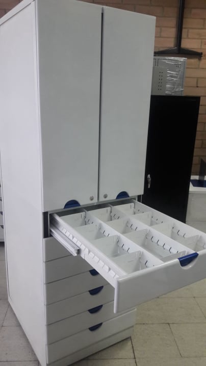 columna-para-medicamentos-torre-gavetera-torre-para-medicamentos-drogueria-farmacias-colombia